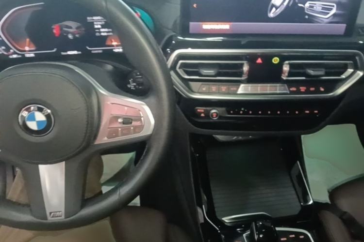 Used BMW X3 2022 Restyled xDrive25i M Sport Package Center Console