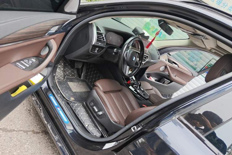 Used BMW X3 2022 xDrive30i Luxury Model M Night Sky Package Driver Seat