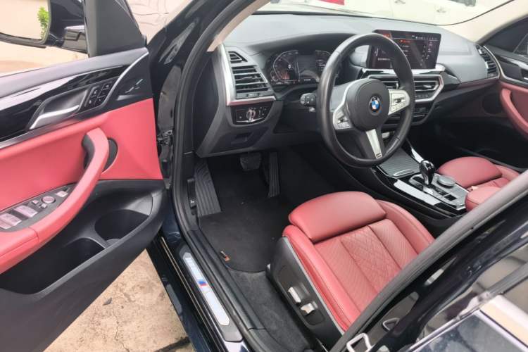 Used BMW X3 2022 Restyled xDrive25i M Sport Package Driver Seat