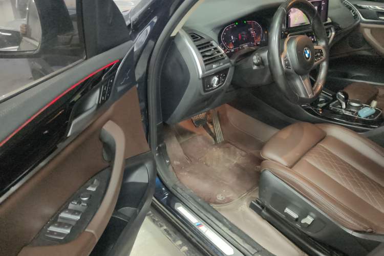 Used BMW X3 2022 xDrive25i M Sport Package Driver Seat