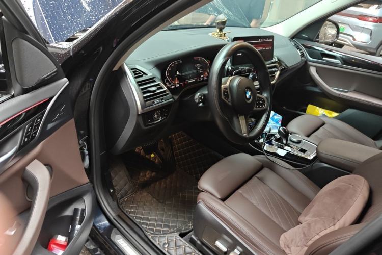 Used BMW X3 2022 xDrive25i M Sport Package Driver Seat