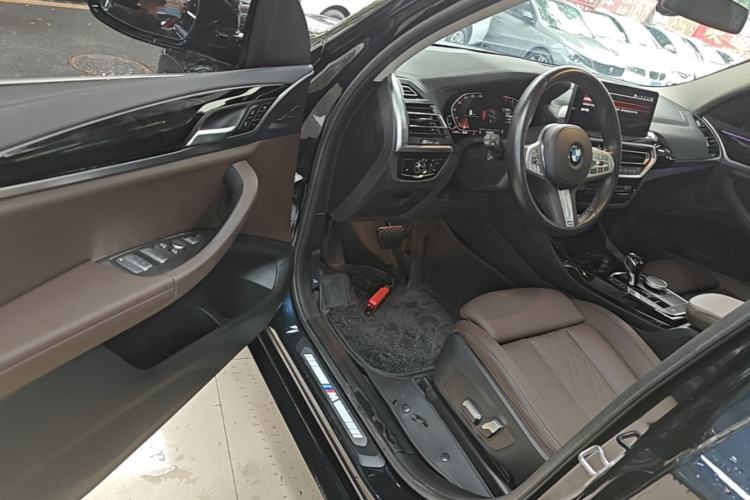 Used BMW X3 2022 Restyled xDrive25i M Sport Package Driver Seat