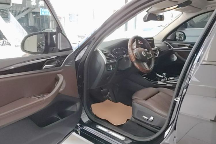 Used BMW X3 2022 xDrive25i M Sport Package Driver Seat