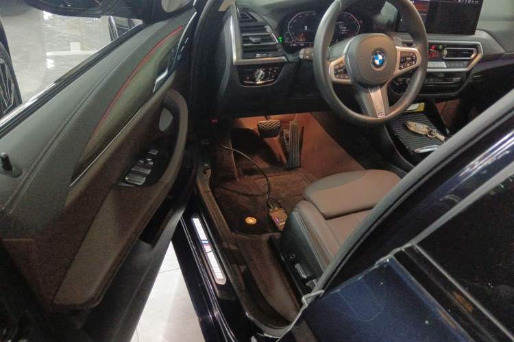 Used BMW X3 2022 xDrive30i Luxury Model M Night Sky Package Driver Seat