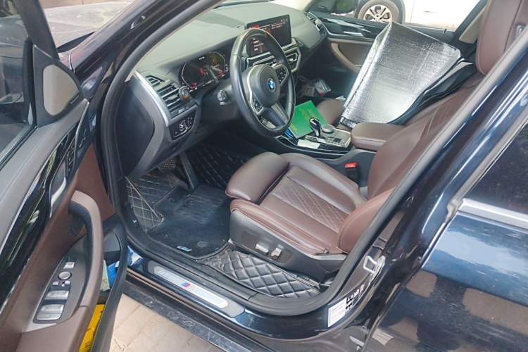 Used BMW X3 2022 xDrive25i M Sport Package Driver Seat