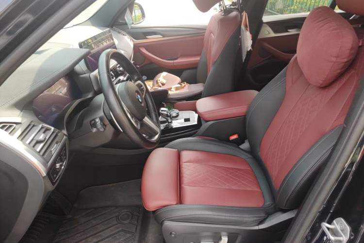Used BMW X3 2022 xDrive30i Luxury Edition M Night Sky Package Driver Seat