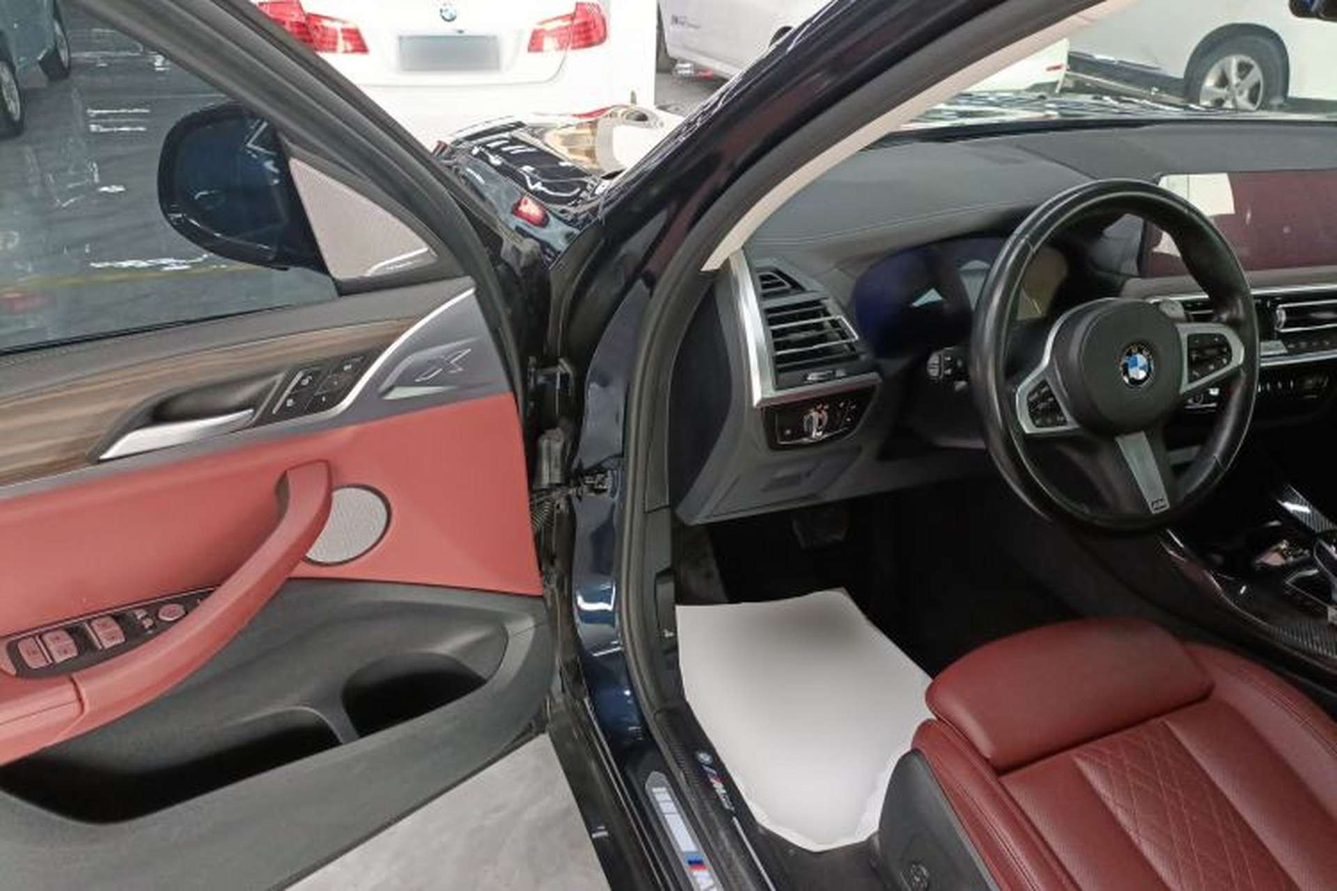 Used BMW X3 2022 Facelift xDrive30i Luxury Edition M Night Edition Package Driver Seat