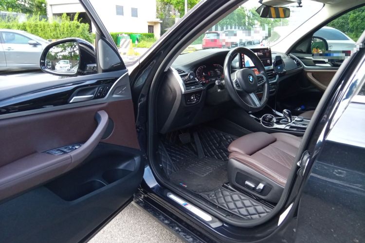 Used BMW X3 2022 xDrive25i M Sport Package Driver Seat
