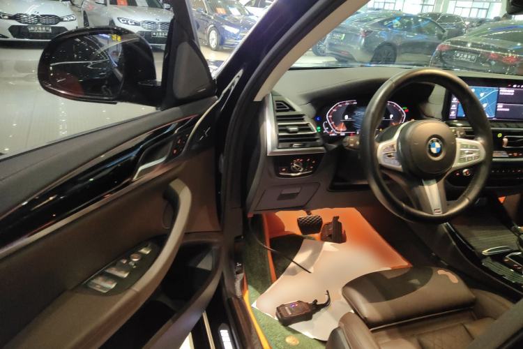 Used BMW X3 2022 Restyled xDrive25i M Sport Package Driver Seat