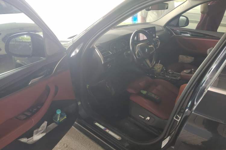 Used BMW X3 2022 xDrive25i M Sport Package Driver Seat