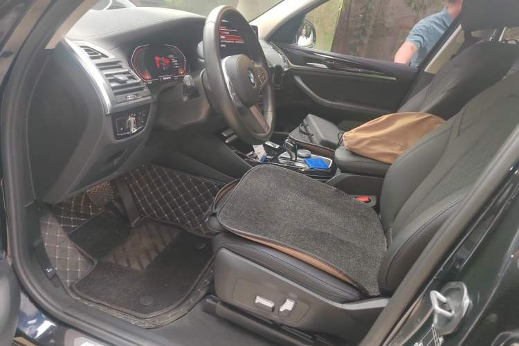Used BMW X3 2022 Restyled xDrive25i M Sport Package Driver Seat