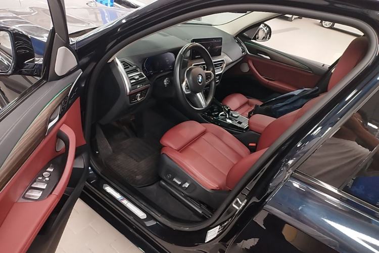 Used BMW X3 2022 Facelift xDrive30i Luxury Edition M Night Edition Package Driver Seat