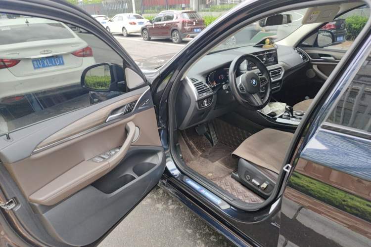 Used BMW X3 2022 xDrive30i Luxury Model M Night Sky Package Driver Seat