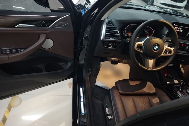 Used BMW X3 2022 xDrive30i Luxury Model M Night Sky Package Driver Seat