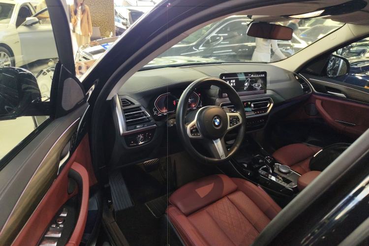 Used BMW X3 2022 Facelift xDrive30i Luxury Edition M Night Edition Package Driver Seat