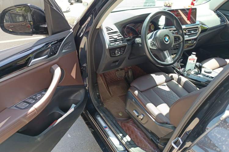 Used BMW X3 2022 xDrive25i M Sport Package Driver Seat