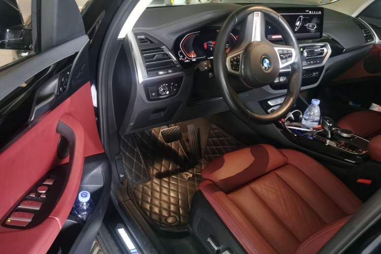 Used BMW X3 2022 xDrive25i M Sport Package Driver Seat