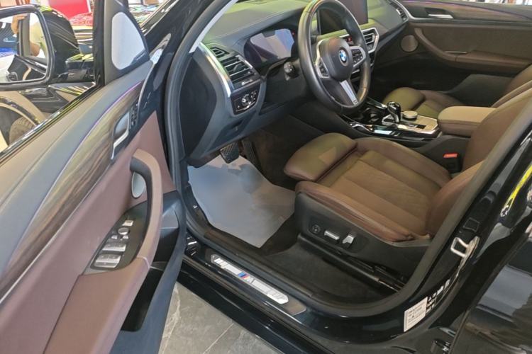 Used BMW X3 2022 Facelift xDrive30i Luxury Edition M Night Edition Package Driver Seat