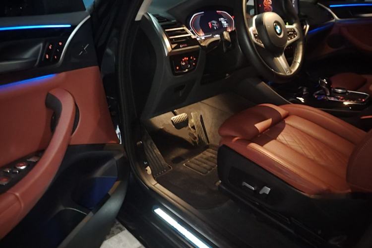Used BMW X3 2022 xDrive25i M Sport Package Driver Seat