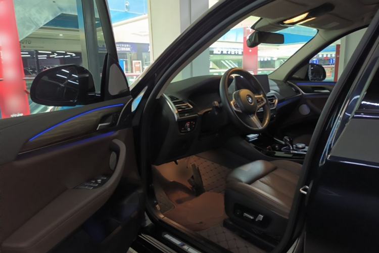 Used BMW X3 2022 Facelift xDrive30i Luxury Edition M Night Edition Package Driver Seat