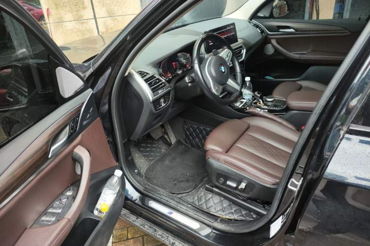 Used BMW X3 2022 Restyled xDrive30i Luxury Edition M Night Sky Package Driver Seat