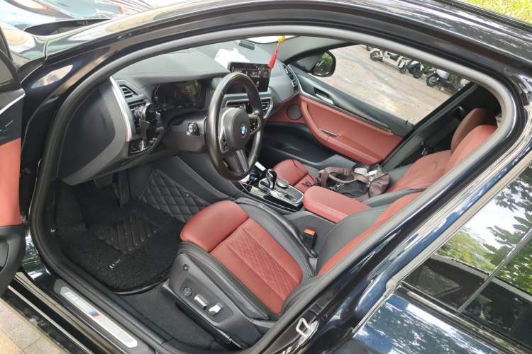 Used BMW X3 2022 Restyled xDrive30i Luxury Edition M Night Sky Package Driver Seat
