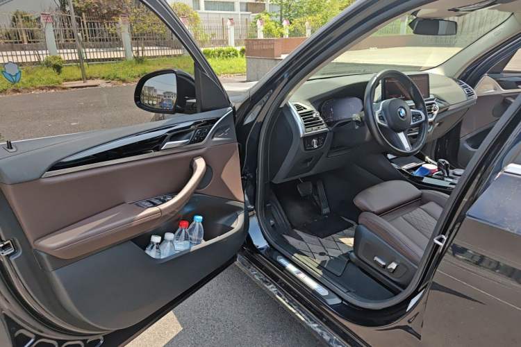 Used BMW X3 2022 xDrive25i M Sport Package Driver Seat