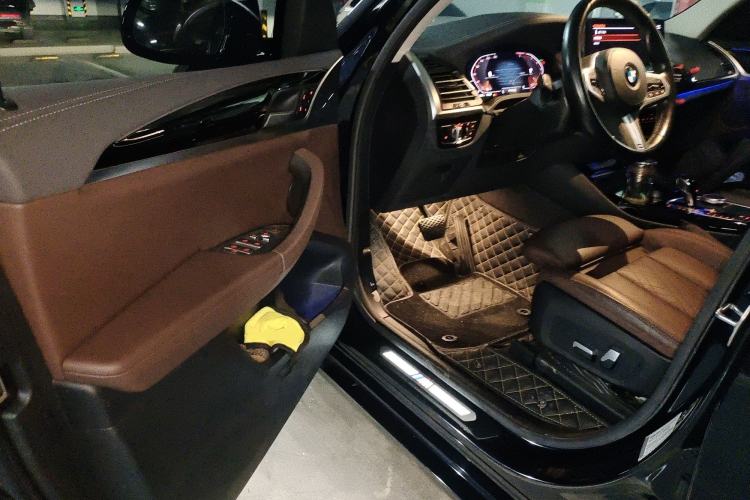 Used BMW X3 2022 xDrive25i M Sport Package Driver Seat
