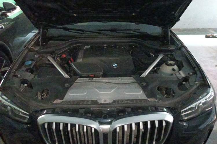 Used BMW X3 2022 Restyled xDrive25i M Sport Package Engine Bay