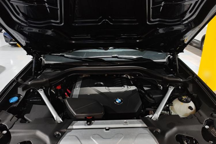 Used BMW X3 2022 Restyled xDrive25i M Sport Package Engine Bay