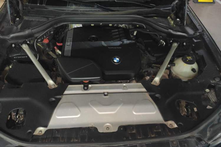 Used BMW X3 2022 Restyled xDrive25i M Sport Package Engine Bay