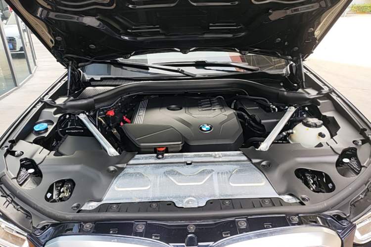 Used BMW X3 2022 Restyled xDrive25i M Sport Package Engine Bay
