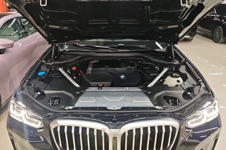 Used BMW X3 2022 Restyled xDrive25i M Sport Package Engine Bay