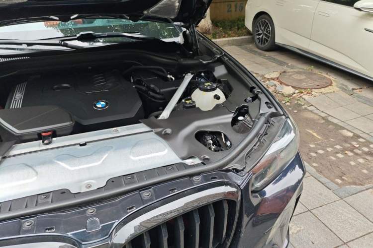 Used BMW X3 2022 Second Facelift xDrive30i Luxury Edition M Night Sky Package Engine Bay Left
