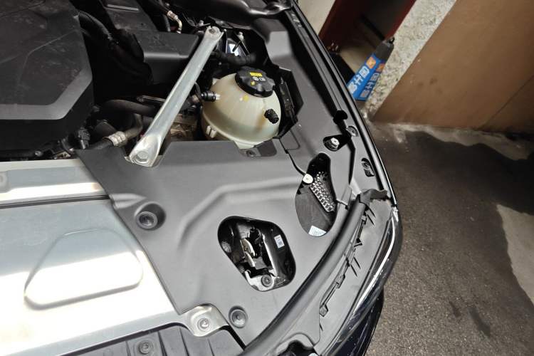 Used BMW X3 2022 xDrive25i M Sport Package Engine Bay Left