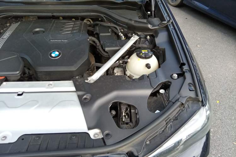 Used BMW X3 2022 xDrive25i M Sport Package Engine Bay Left