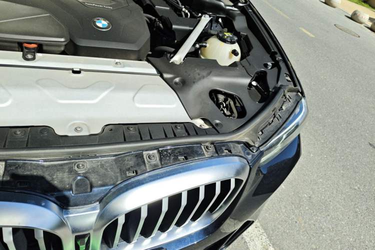 Used BMW X3 2022 xDrive25i M Sport Package Engine Bay Left