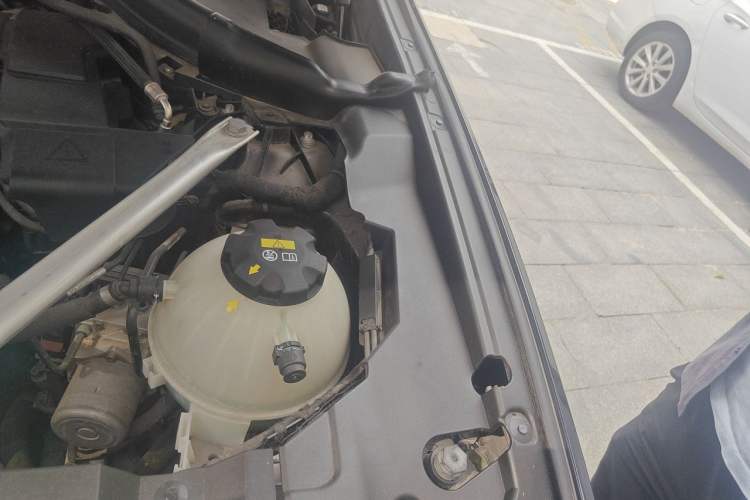 Used BMW X3 2022 xDrive25i M Sport Package Engine Bay Left