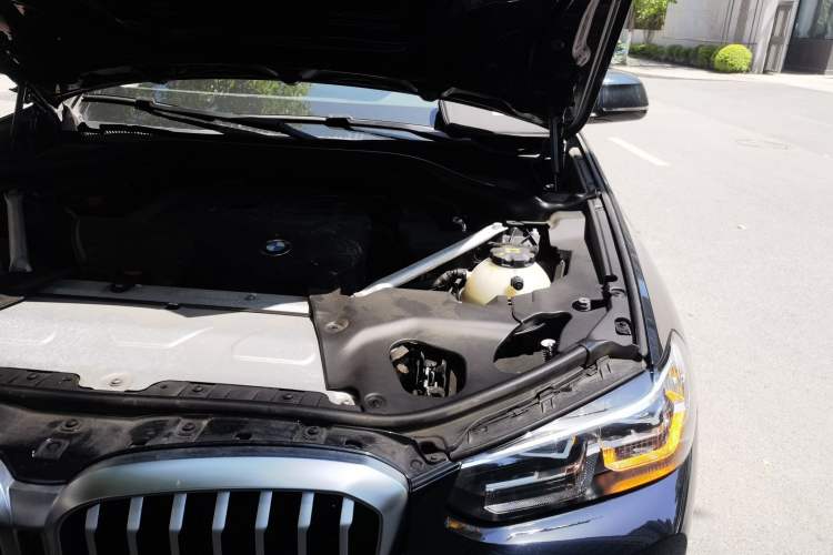 Used BMW X3 2022 xDrive25i M Sport Package Engine Bay Left