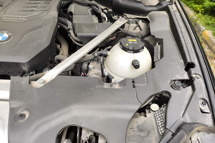 Used BMW X3 2022 xDrive25i M Sport Package Engine Bay Left