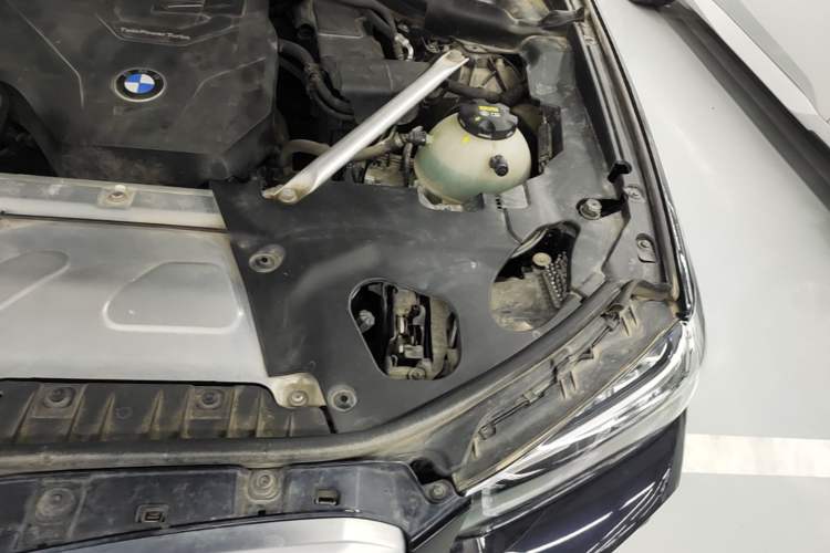 Used BMW X3 2022 xDrive25i M Sport Package Engine Bay Left