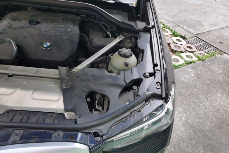 Used BMW X3 2022 xDrive25i M Sport Package Engine Bay Left