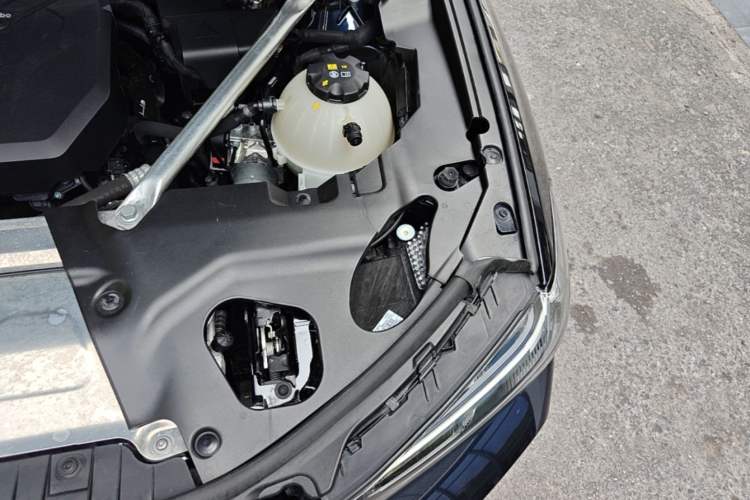 Used BMW X3 2022 Restyled xDrive25i M Sport Package Engine Bay Left