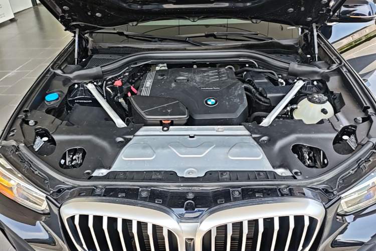 Used BMW X3 2022 Restyled xDrive25i M Sport Package Engine Bay