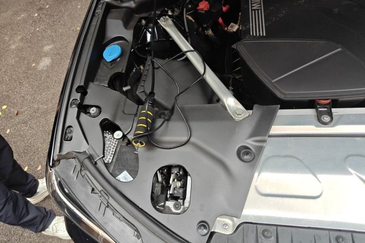 Used BMW X3 2022 xDrive25i M Sport Package Engine Bay Right