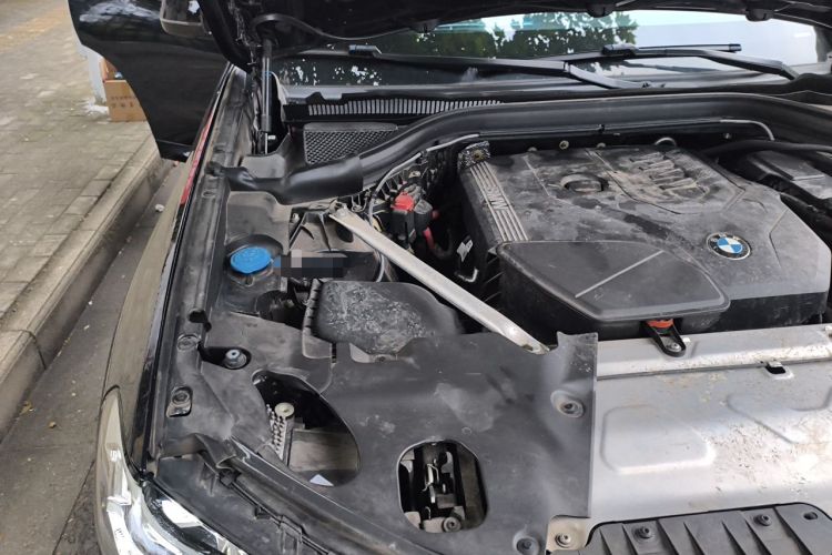 Used BMW X3 2022 Second Facelift xDrive30i Leading Edition M Night Sky Package Engine Bay Right