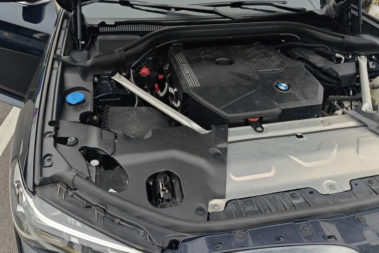 Used BMW X3 2022 xDrive25i M Sport Package Engine Bay Right