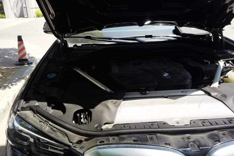Used BMW X3 2022 xDrive25i M Sport Package Engine Bay Right