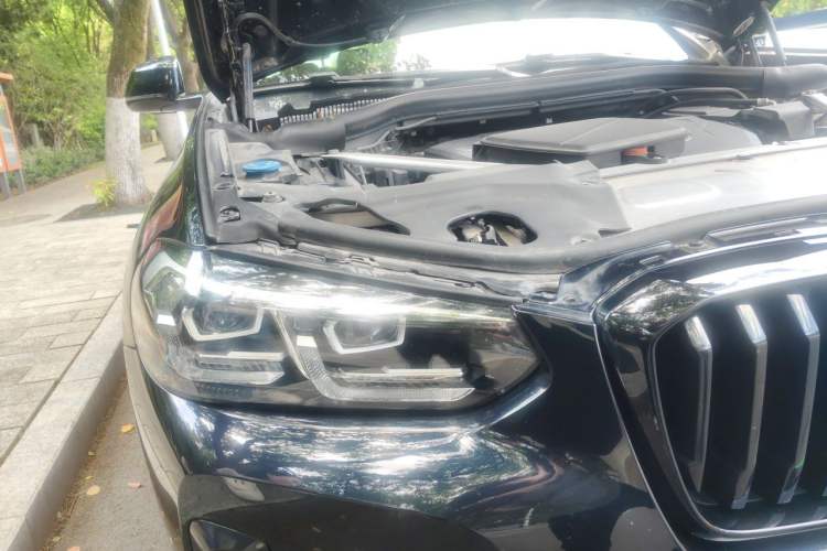 Used BMW X3 2022 Facelift xDrive30i Luxury Edition M Night Edition Package Engine Bay Right