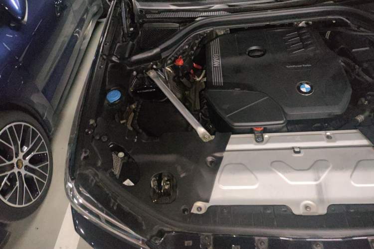 Used BMW X3 2022 Second Facelift xDrive30i Leading Edition M Night Sky Package Engine Bay Right